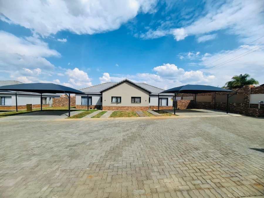 3 Bedroom Property for Sale in Waterval East North West